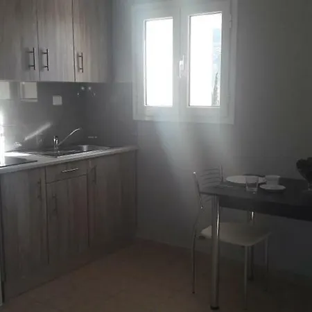 Rodanthy Iv Apartment